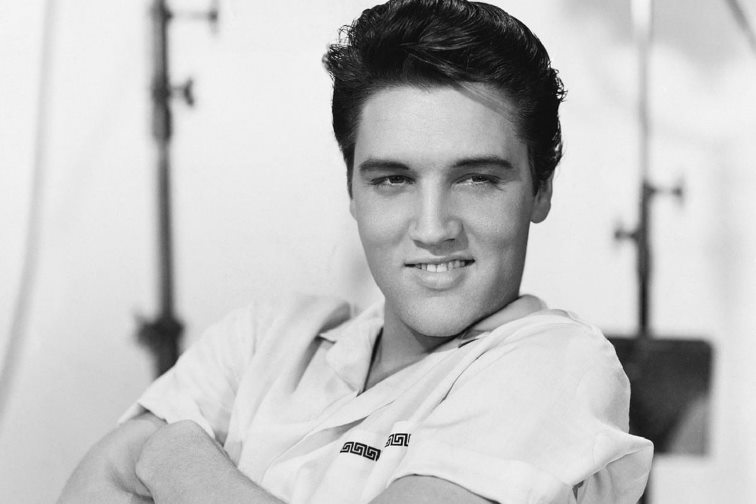Elvis Presley el rey del rock and roll