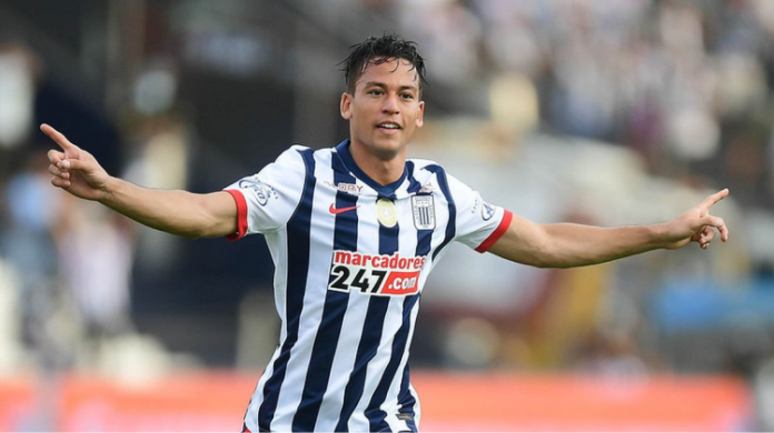 Golazo de Cristian Benavente en su debut con Alianza Lima (VIDEO)