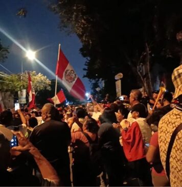 Protesta en Lima: ciudadanos exigen a la ONPE y al JNE el 100% de resultados de las Elecciones Regionales y Municipales 2026