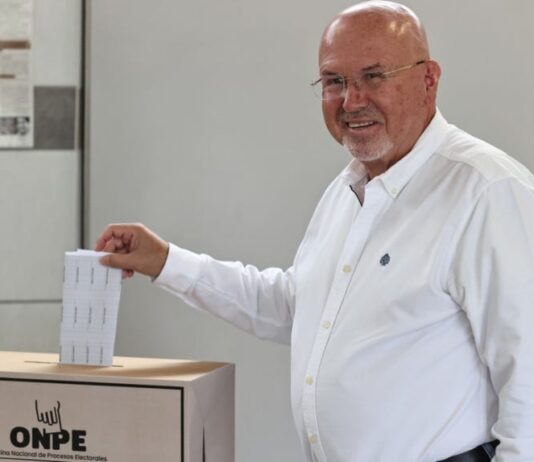 Carlos Bruce acepta primeros resultados oficiales: «A veces se gana, a veces se pierde, pero siempre se aprende»